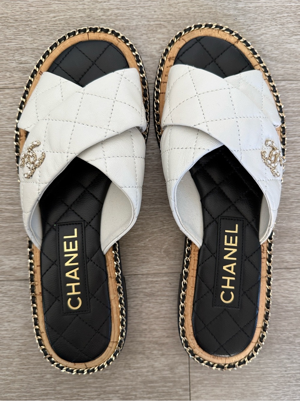 CHANEL White Quilted Lambskin Chain Mules Slides CC Logo - Picture 6 of 16